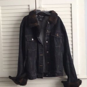 Woman’s Jean jacket with fur collar and fur on sleeves